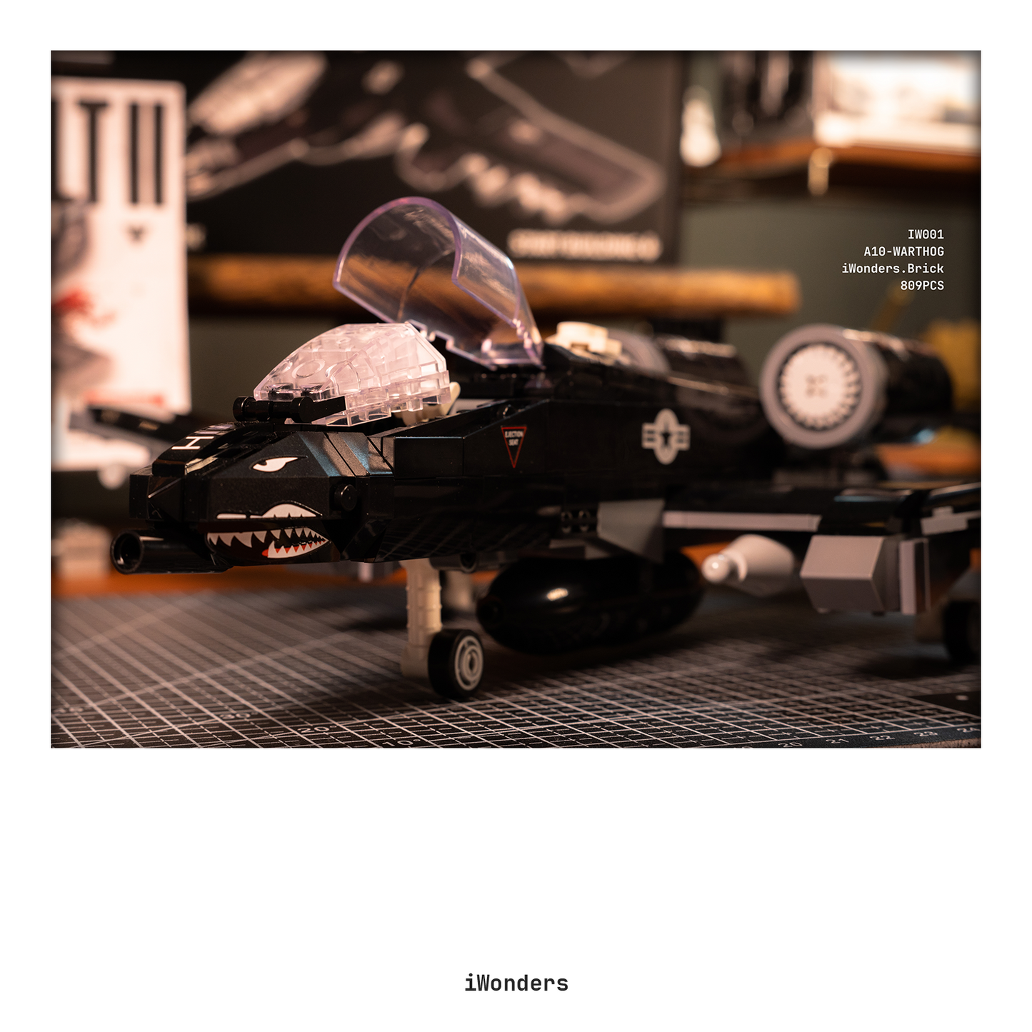 A10 Warthog military aircraft building block model with shark mouth decal, detailed cockpit, and 809 pieces